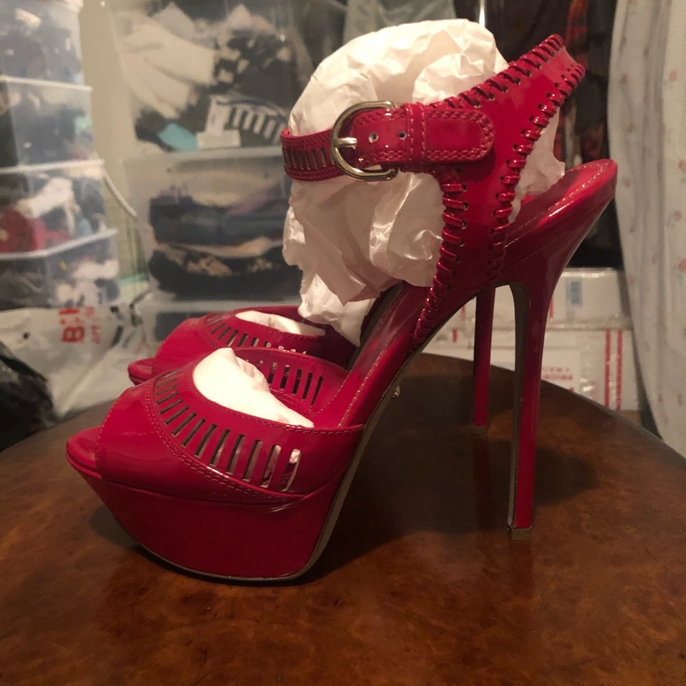 Sergio Rossi Star Patent Platform Sandals 39